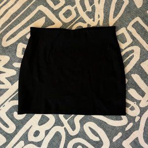 Sun-Deh Black Mini Skirt Size Large Aritzia Stretchy Comfy